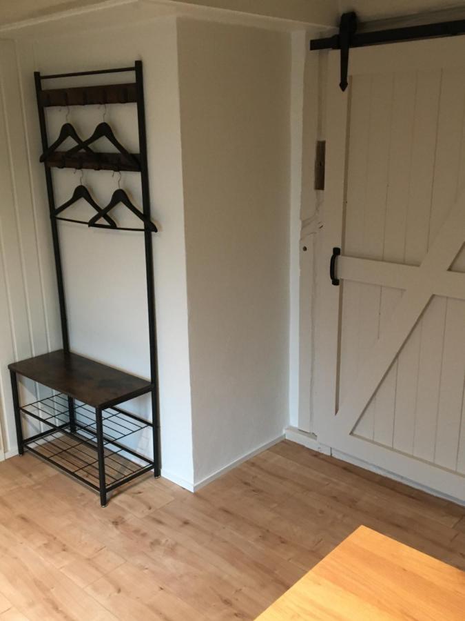 Hoellenmuehle Bed & Breakfast At The Mill Pond Hessisch Oldendorf Esterno foto